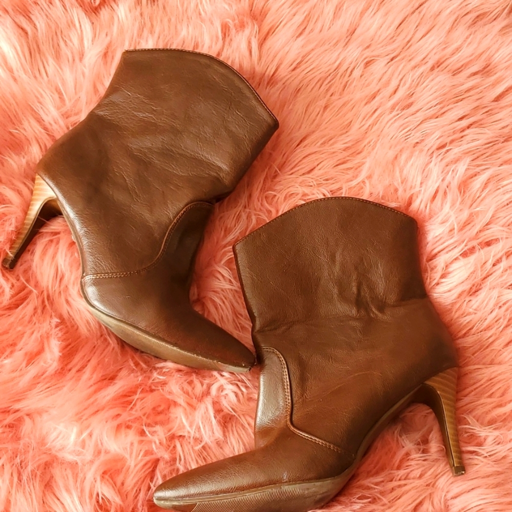 Izabella Rue Dreena Brown Heeled Cowboy Inspired Booties